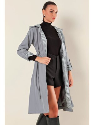 Gri Beli Büzgülü Kapüşonlu Trençkot Gri Beli Büzgülü Kapüşonlu Trençkot