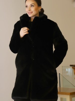 Siyah Geniş Yaka Uzun Kollu Kaban Siyah Geniş Yaka Uzun Kollu Kaban