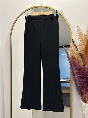 Ceyda İspanyol Paça Skuba Pantolon Siyah Ceyda İspanyol Paça Skuba Pantolon Siyah