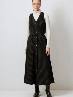 Çizgili Yelek Etek Takım Çizgili Yelek Etek Takım