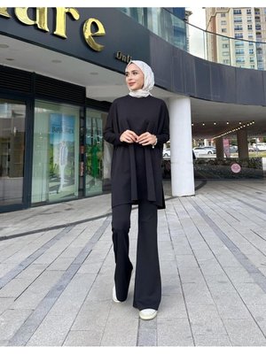 Yanı Yırtmaçlı Tunik Yanı Yırtmaçlı Tunik