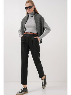 Siyah Pileli Kemerli Kumaş Pantolon Siyah Pileli Kemerli Kumaş Pantolon