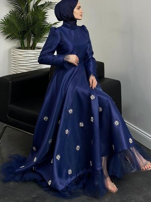 Joenne Taşlı Altı Tüylü Tafta Abiye Elbise Lacivert Joenne Taşlı Altı Tüylü Tafta Abiye Elbise Lacivert