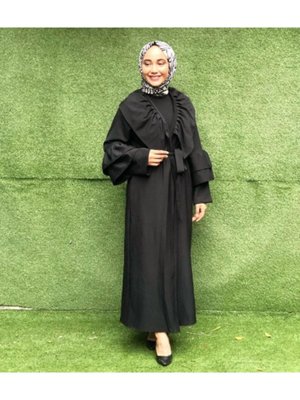 Fırfırlı Siyah Abaya