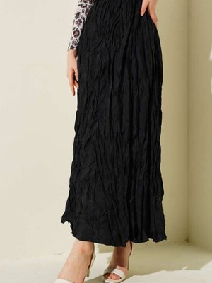 Siyah Kırışık Pileli Uzun Etek Siyah Kırışık Pileli Uzun Etek