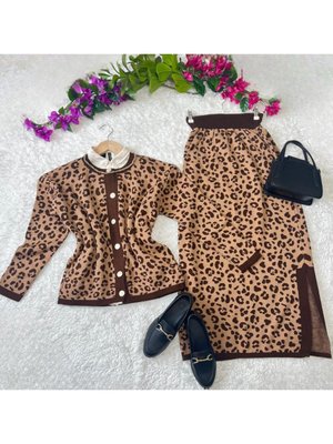 Leopar Desenli Hırka Etek Triko Takım Leopar Desenli Hırka Etek Triko Takım