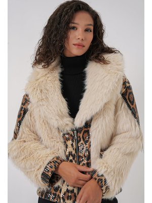 Krem Peluş Kürk Mont Krem Peluş Kürk Mont