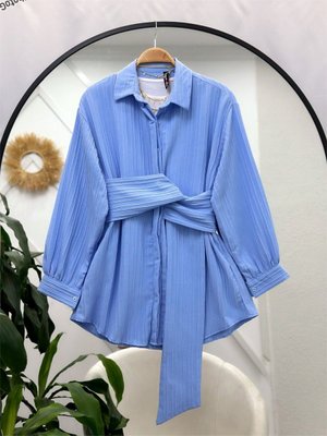 Kadin Beli̇ Kuşakli Flamli Gömlek