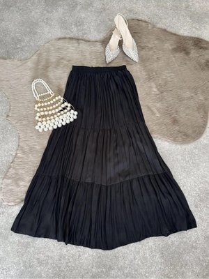 Siyah Uzun Etek Siyah Uzun Etek