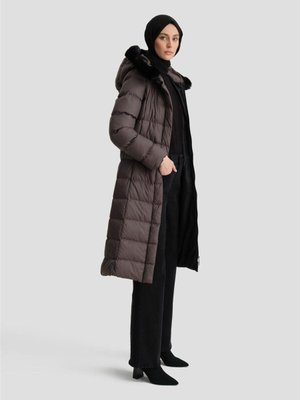 Kapitone Mont Antrasit