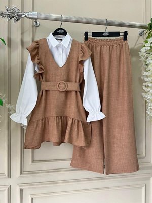 Kadın Pamuklu Fırfırlı 4'lü Kombin Gömlek Yelek Pantolon Kemer Tesettür Takım Kadın Pamuklu Fırfırlı 4'lü Kombin Gömlek Yelek Pantolon Kemer Tesettür Takım