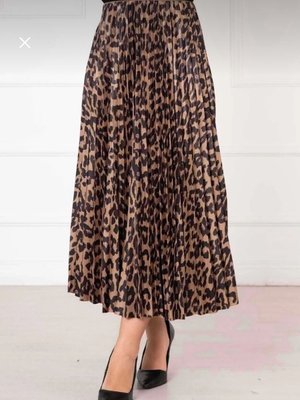 Leopar Desenli Piliseli Etek Leopar Desenli Piliseli Etek