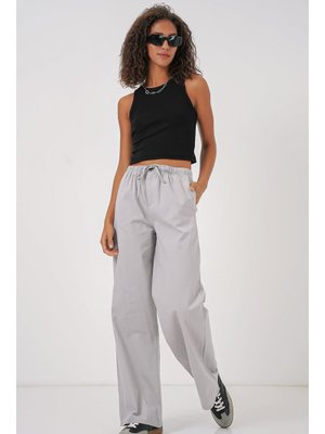 Gri Bol Paça Yüksek Bel Pantolon Gri Bol Paça Yüksek Bel Pantolon