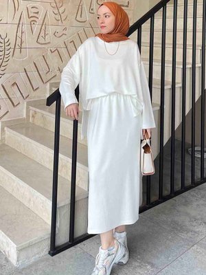 Kristal Etekli Takım Beyaz