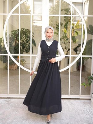 Siyah Yelekli Etekli Takım