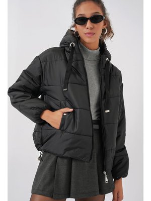 Siyah Kapüşonlu Şişme Mont Siyah Kapüşonlu Şişme Mont