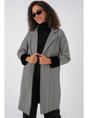 D. Siyah Balık Sırtı Kaşe Kaban