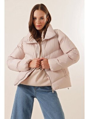 Bej Dik Yaka Fermuarlı Şişme Mont Bej Dik Yaka Fermuarlı Şişme Mont