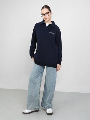 Polo Yaka Baskı Detaylı Oversize Sweatshirt Lacivert Polo Yaka Baskı Detaylı Oversize Sweatshirt Lacivert