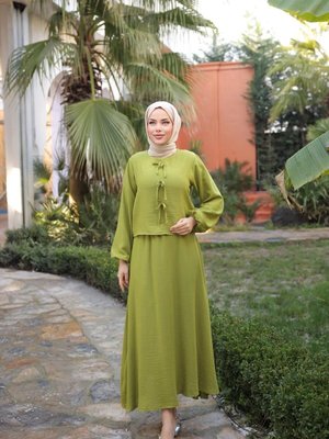 Yağ Yeşili Fiyonklu Etekli Takım