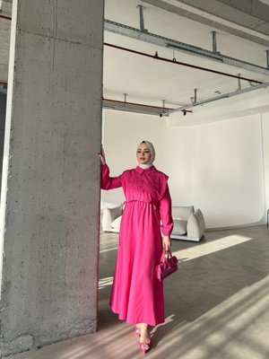 Pembe Larin Yelekli Elbise