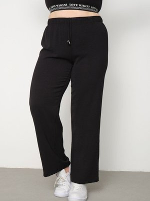 Beli Lastikli Günlük Bol Paça Pantolon Beli Lastikli Günlük Bol Paça Pantolon