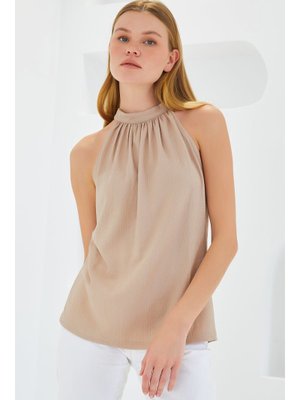 Bisküvi Halter Yaka Örme Bluz Bisküvi Halter Yaka Örme Bluz