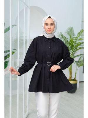Siyah Kalp Aksesuarlı Gömlek