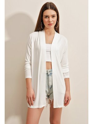 Beyaz Mevsimlik İnce Hırka