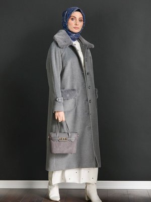 Antrasit Büyük Beden Kürk Detaylı Kaban