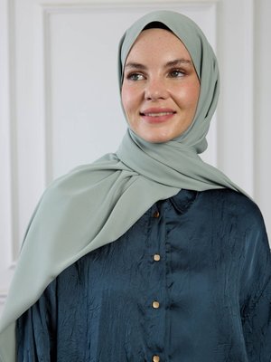 Soft Yeşil Medine İpeği Şal