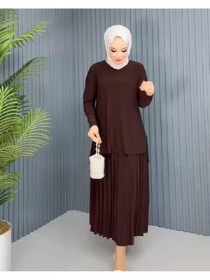 Sandy Kahverengi Büyük Beden 2li Bluz Etek Piliseli İkili Etekli Takım Sandy Kahverengi Büyük Beden 2li Bluz Etek Piliseli İkili Etekli Takım