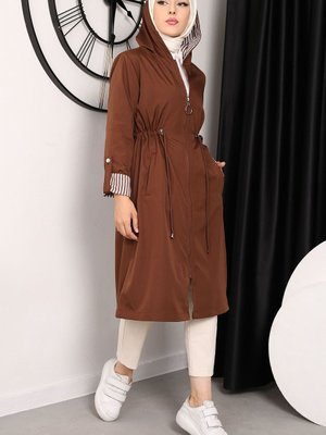 Kahverengi Bel Büzgülü Kapüşonlu Trençkot Kahverengi Bel Büzgülü Kapüşonlu Trençkot