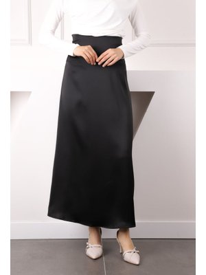 Siyah Yan Fermuarlı Saten Kloş Etek