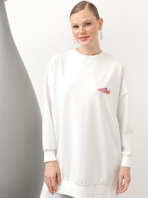 Ekru İki İplik Renkli Ayakkabı Baskılı Sweatshirt Ekru İki İplik Renkli Ayakkabı Baskılı Sweatshirt