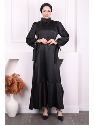 Siyah Taş Detaylı Eteği Volanlı Saten Elbise