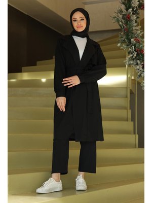 Siyah Ay Parça Detaylı Takım