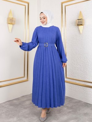 Mavi Bisiklet Yaka,kolu Lastikli Ve Kemerli Şık Piliseli Keten Elbise Mavi Bisiklet Yaka,kolu Lastikli Ve Kemerli Şık Piliseli Keten Elbise