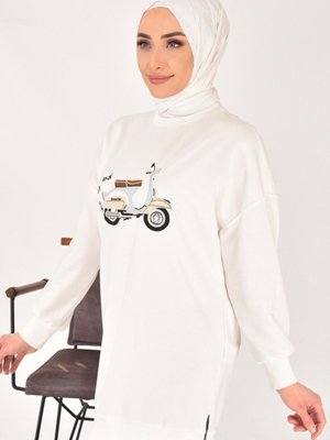 Ekru İki İplik Kumaş Scooter Nakış Detaylı Sweatshirt Ekru İki İplik Kumaş Scooter Nakış Detaylı Sweatshirt