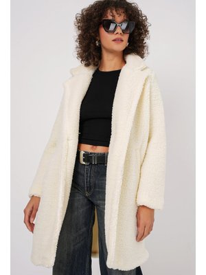 Ekru Oversize Peluş Kaban