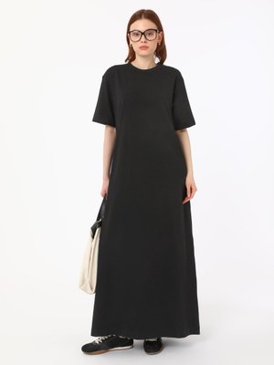 Siyah Pamuklu Kısa Kollu Elbise