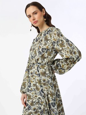 Bağlama Detaylı Şifon Elbise Şal Desen Bağlama Detaylı Şifon Elbise Şal Desen