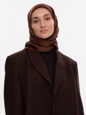 Kahverengi Eşarp Kahverengi Eşarp