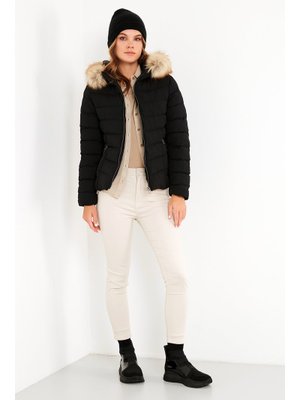 Siyah Lela Mont 497aura