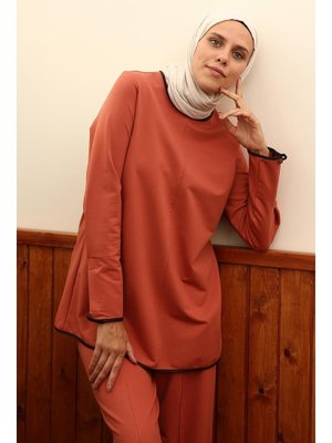 Deri Biyeli Pantolonlu Örme Takım