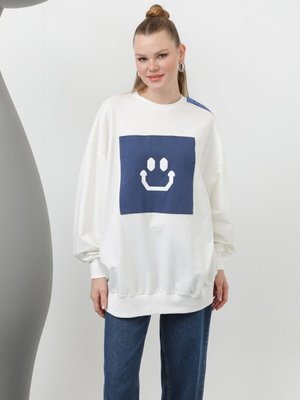 Ekru İki İplik Kumaş Smile Baskılı Oversize Sweatshirt Ekru İki İplik Kumaş Smile Baskılı Oversize Sweatshirt