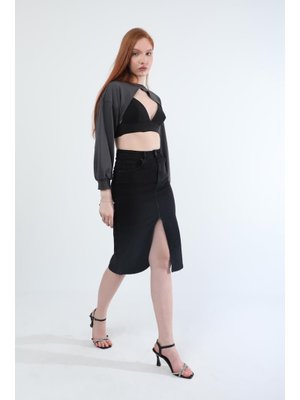 Siyah Önden Yırtmaçlı Likralı Midi Jean Etek Siyah Önden Yırtmaçlı Likralı Midi Jean Etek