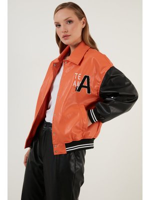 Oranj Lela Deri Mont