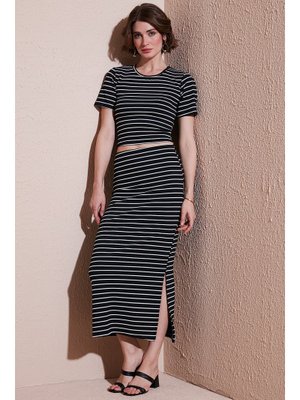 Beyaz Lela Takım Siyah