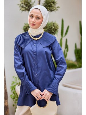 Lacivert Yaka Ve Kol Pilise Detaylı Gömlek
